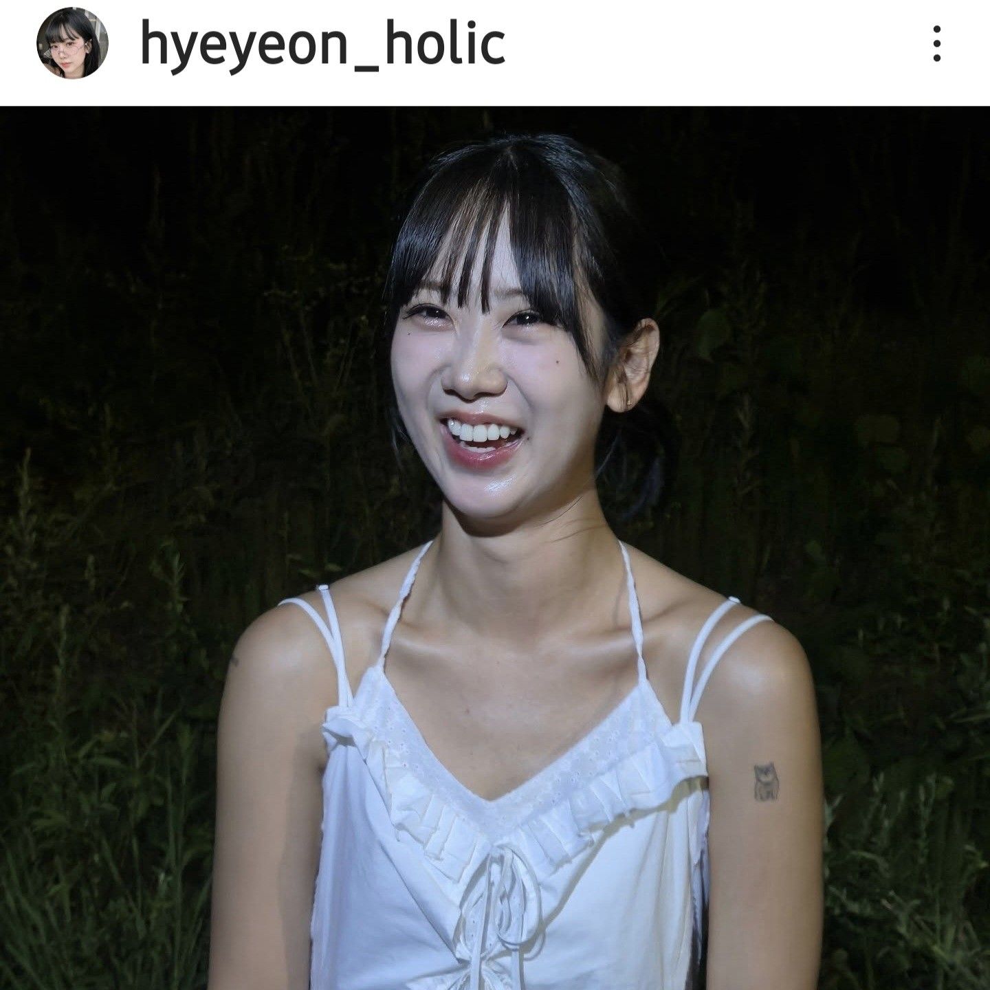 Behind-the-scenes cut of Kang Hyeyeon
