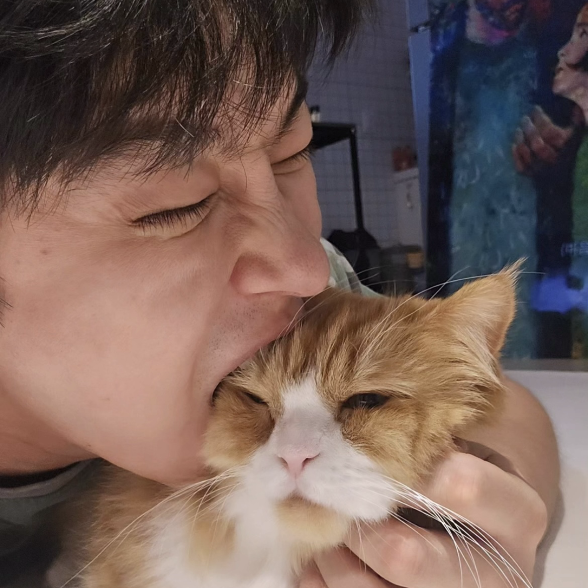 Behind-the-scenes cut of Yoon Kyunsang