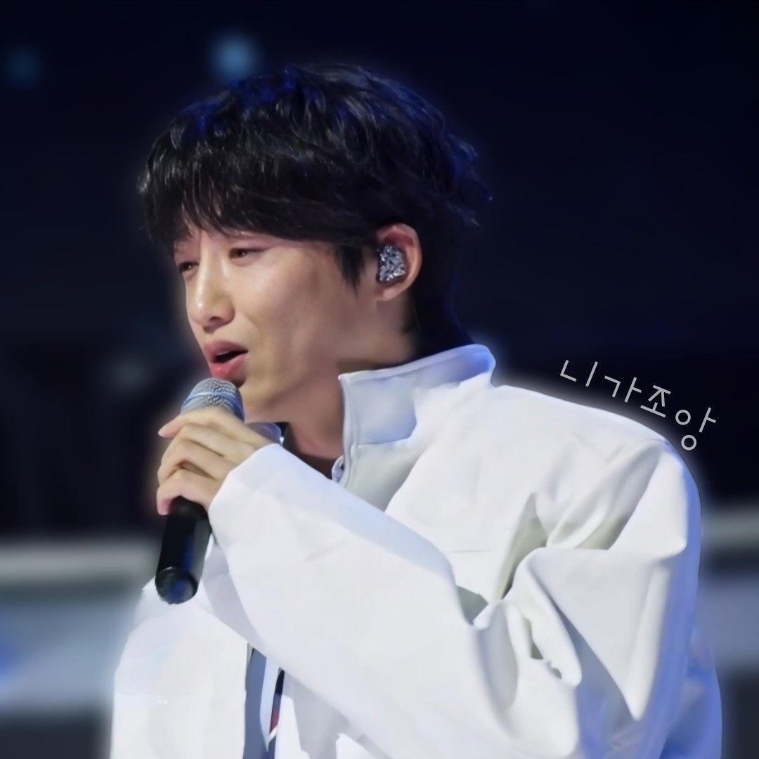 Recent activity shot of Shin Seungtae