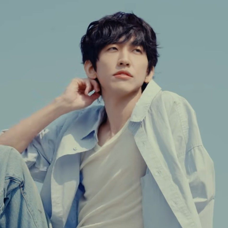Latest photo of Lee Seungyoon