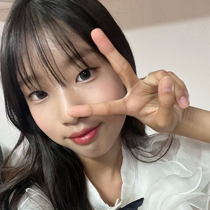 Latest photo of Bin Yeseo