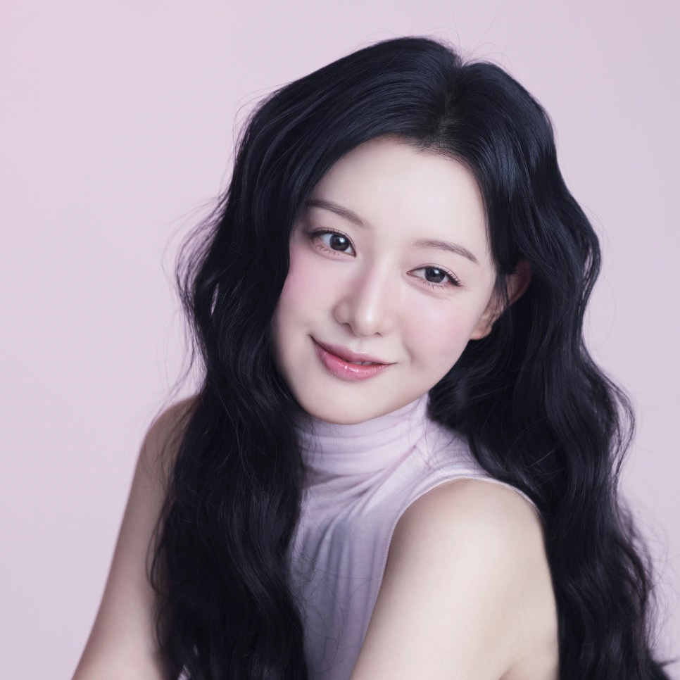 Latest photo of Kim Jiwon