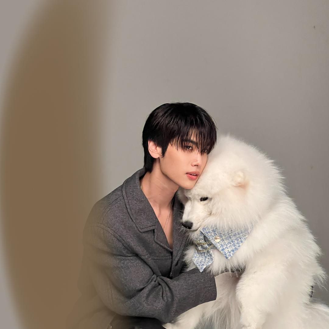 Latest photo of Dunk Natachai Boonprasert