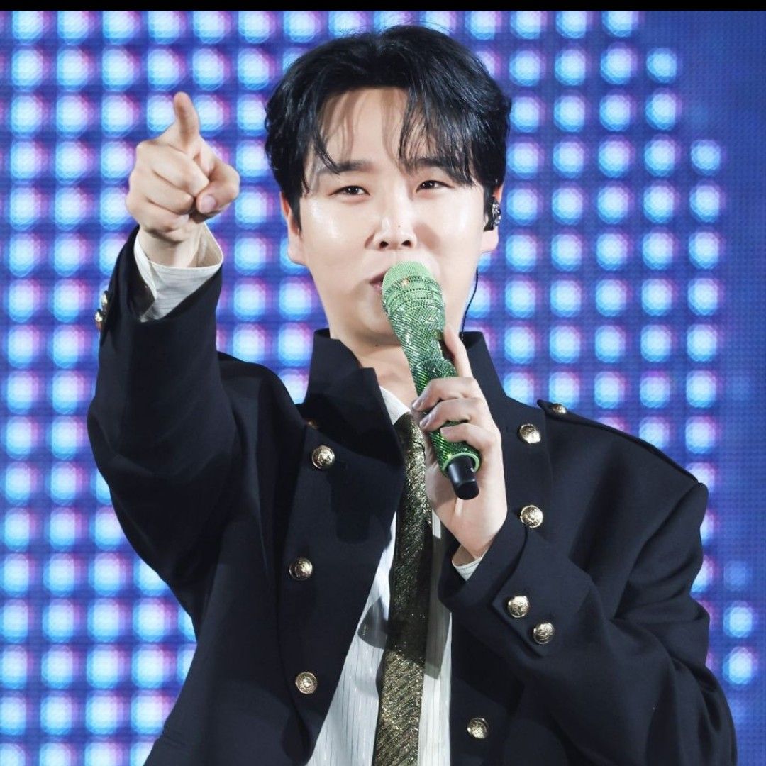 Recent activity shot of Song Minjun