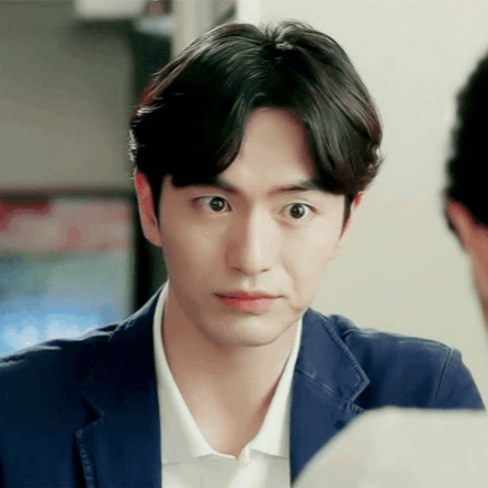 Behind-the-scenes cut of Lee Jinwook