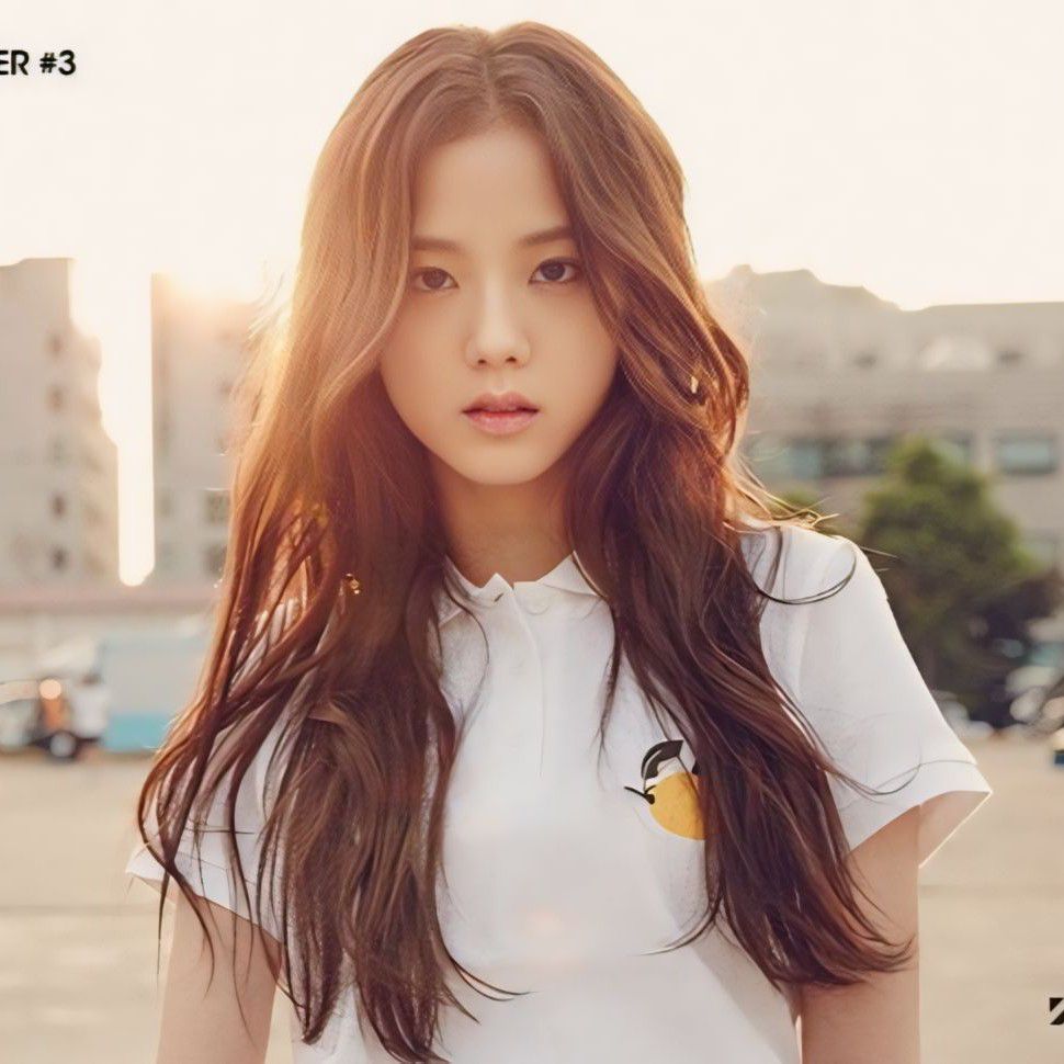 Latest photo of Jisoo (1995)