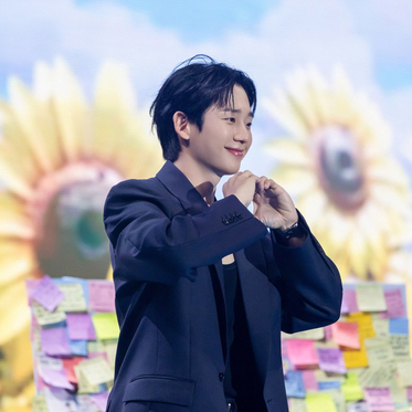 Cuplikan di balik layar dari Jung Haein