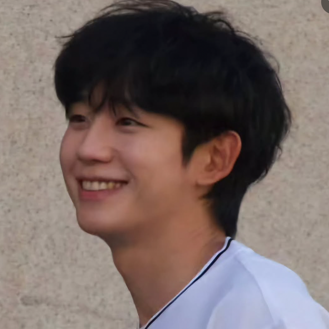 Latest photo of Jung Haein