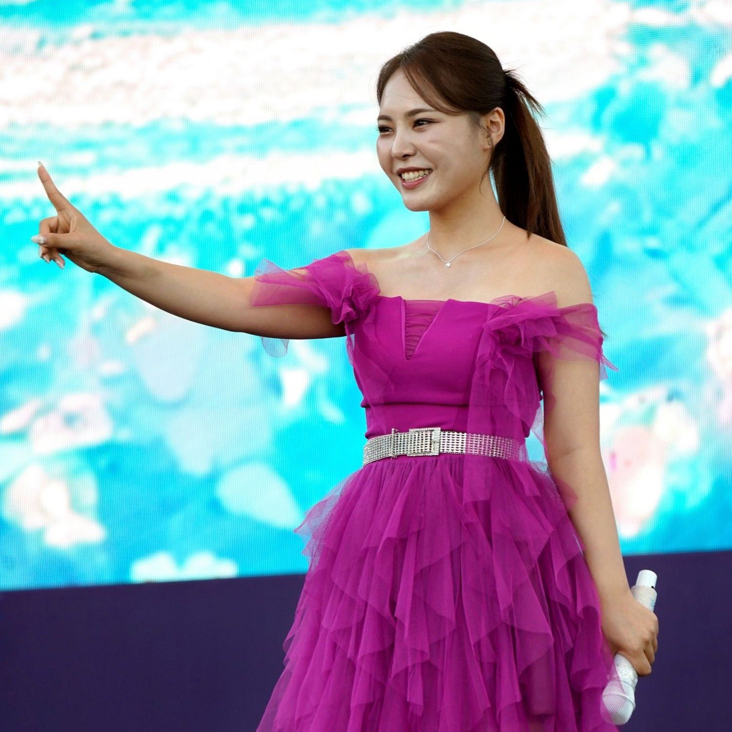 A moment captured by a fan of Miss Kim