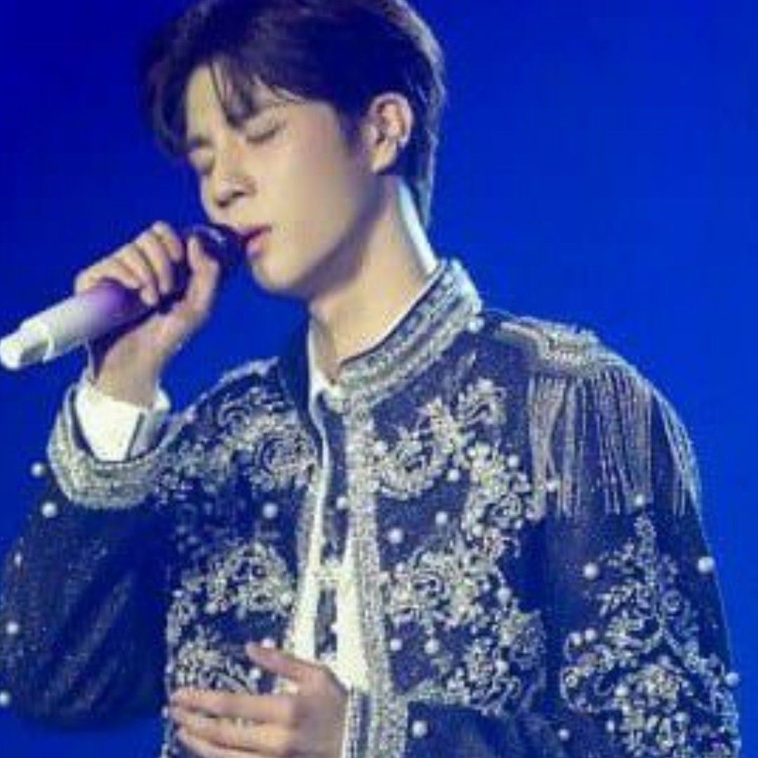 粉丝拍下的郑东元瞬间