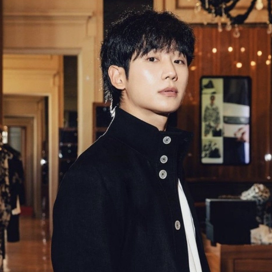 Latest photo of Jung Haein