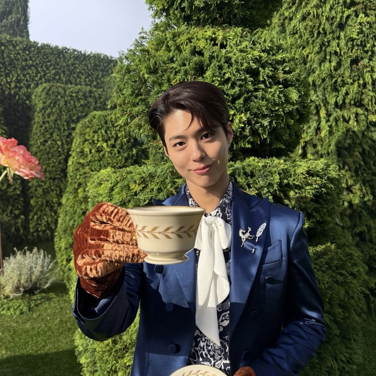 A moment captured by a fan of Park Bogum
