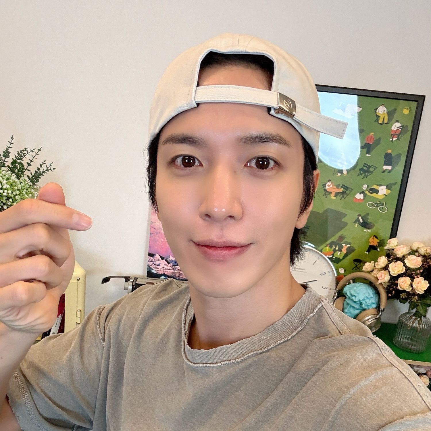 Momen yang diabadikan oleh penggemar Jung Yonghwa