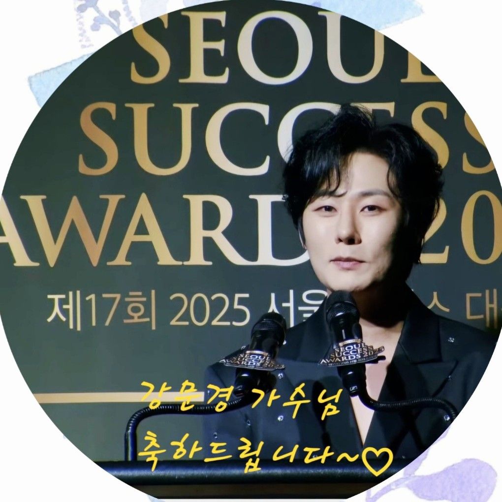 오늘 가장 핫한 셀럽 커뮤니티 피드