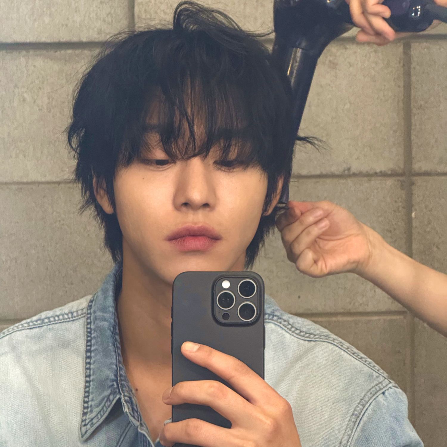 Recent activity shot of Ahn Hyoseop