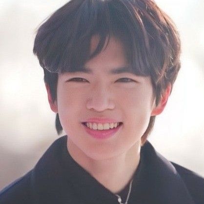 Foto terbaru dari Cha Junhwan