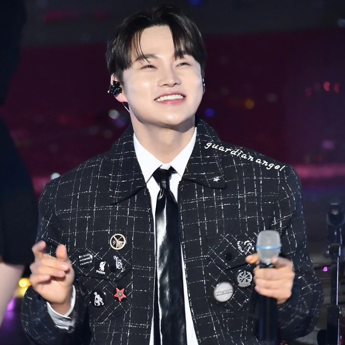 粉丝拍下的朴瑞镇瞬间