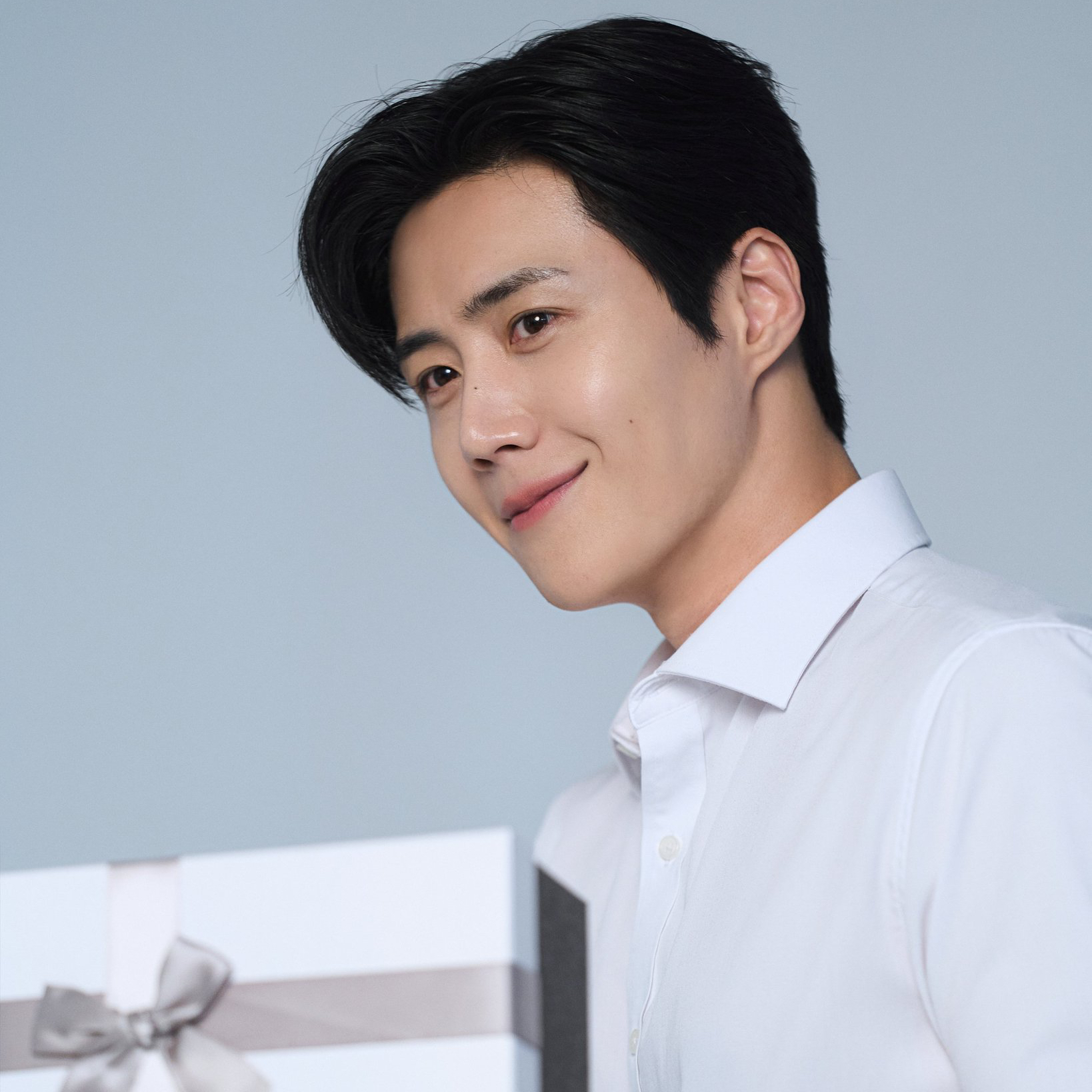 Behind-the-scenes cut of Kim Seonho