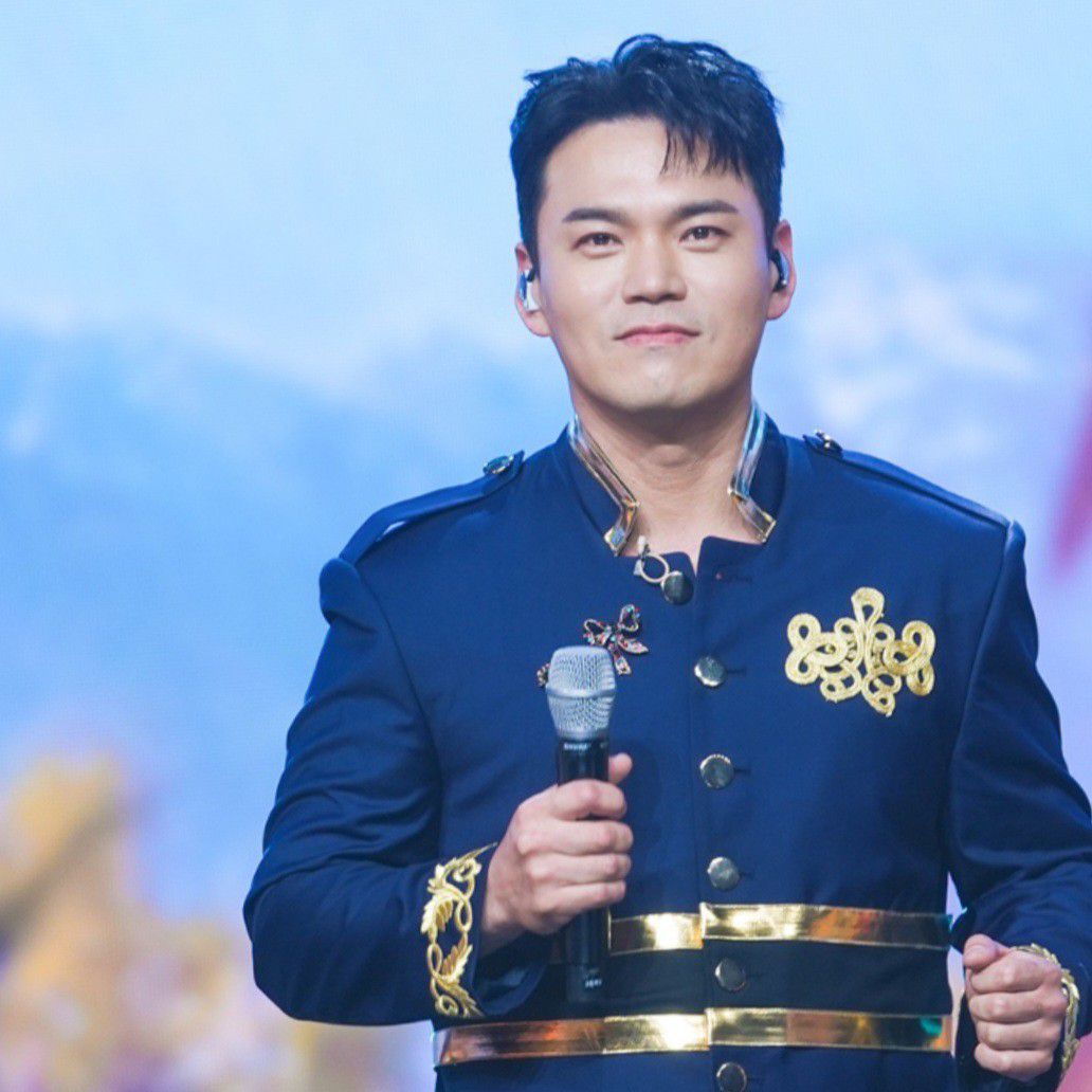 Latest photo of Lee Jung