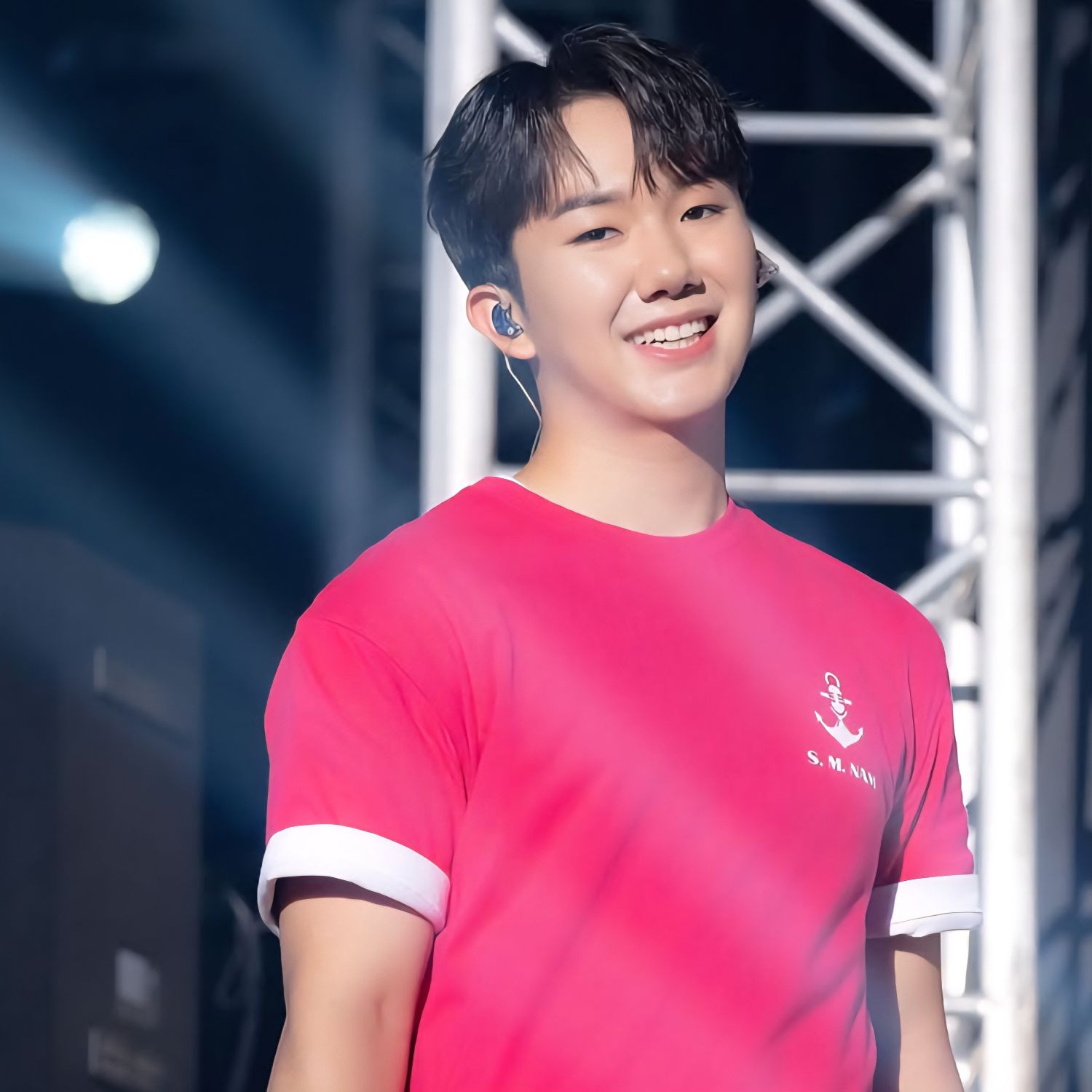 A moment captured by a fan of Nam Seungmin