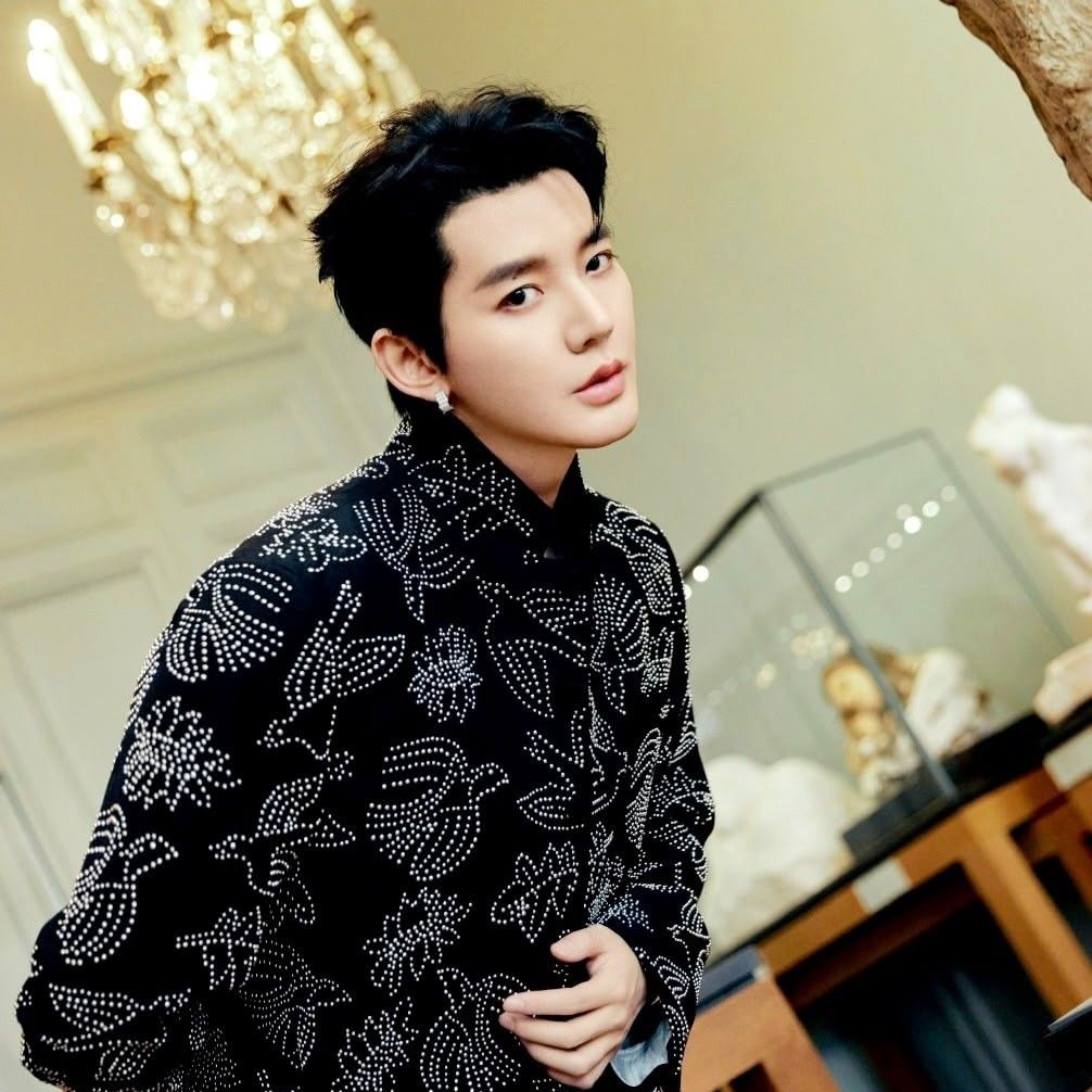 Behind-the-scenes cut of Deng Wei