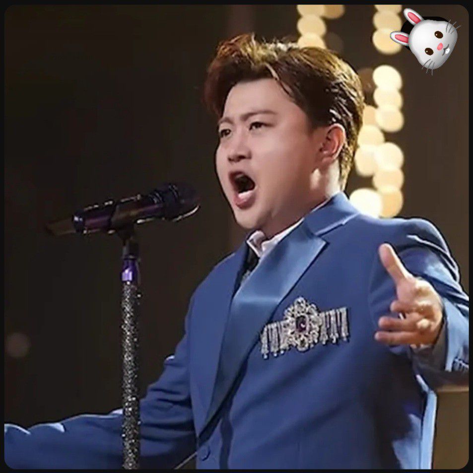Momen yang diabadikan oleh penggemar Kim Hojoong
