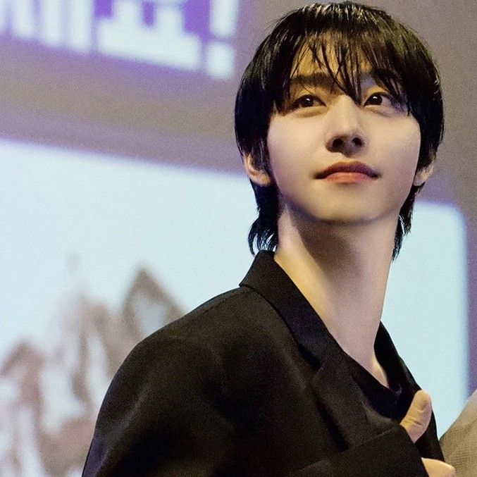 Recent activity shot of Ahn Hyoseop
