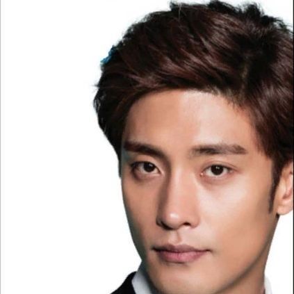 Latest photo of Sunghoon