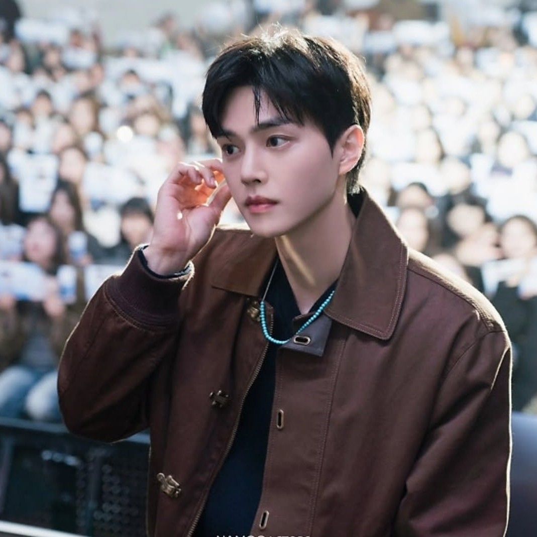 Behind-the-scenes cut of Song Kang