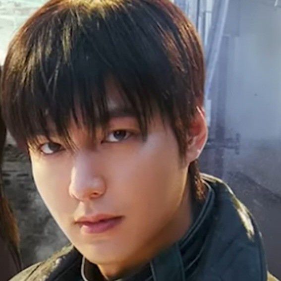 Recent activity shot of Lee Minho
