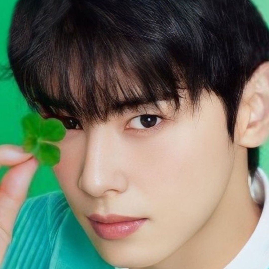 Cuplikan di balik layar dari Cha Eunwoo