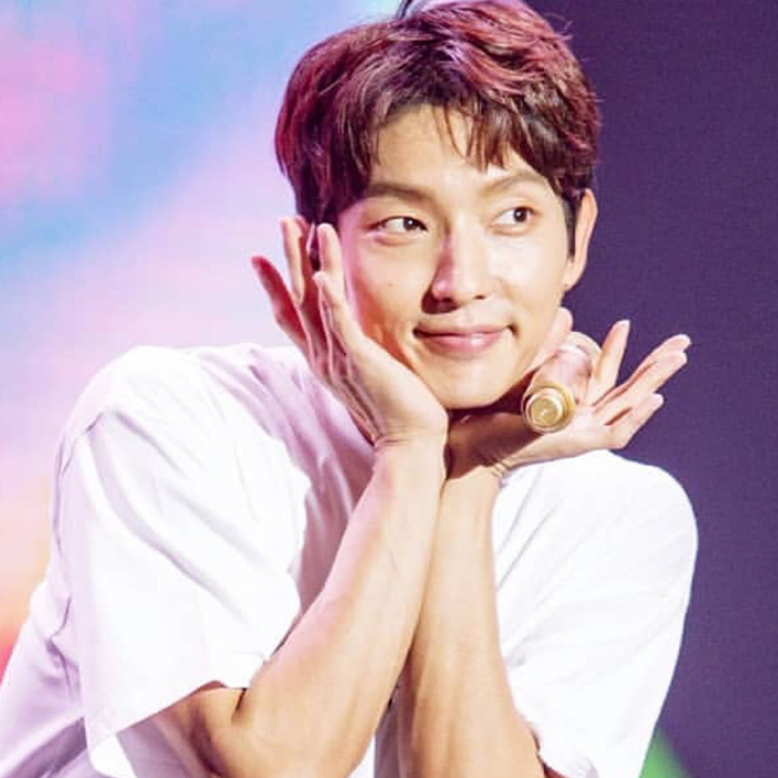 Latest photo of Lee Joongi