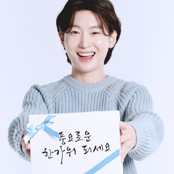 Latest photo of Kim Yongbin