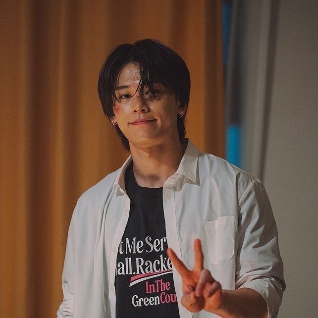 Behind-the-scenes cut of Cha Woomin