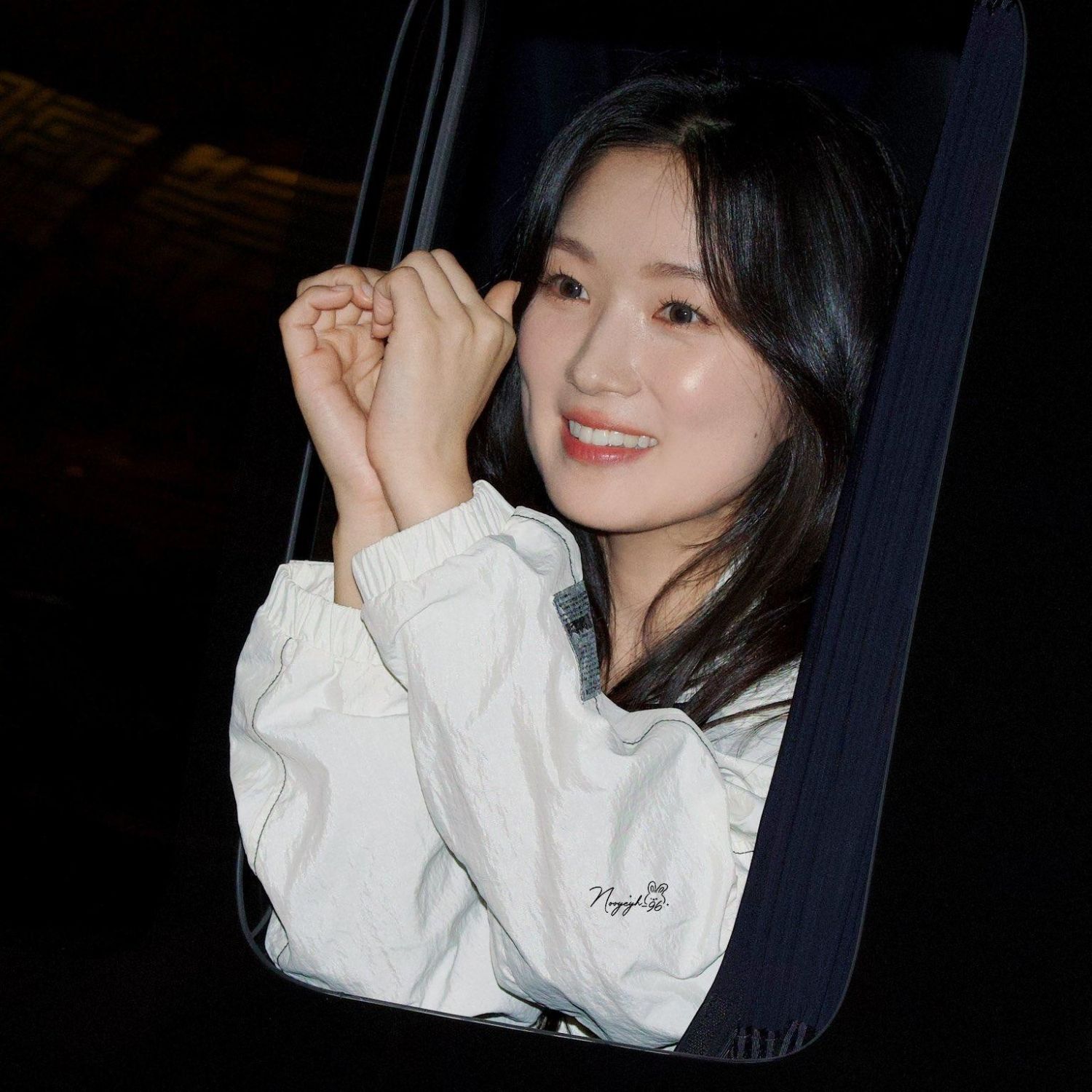 김혜윤의 비하인드 컷