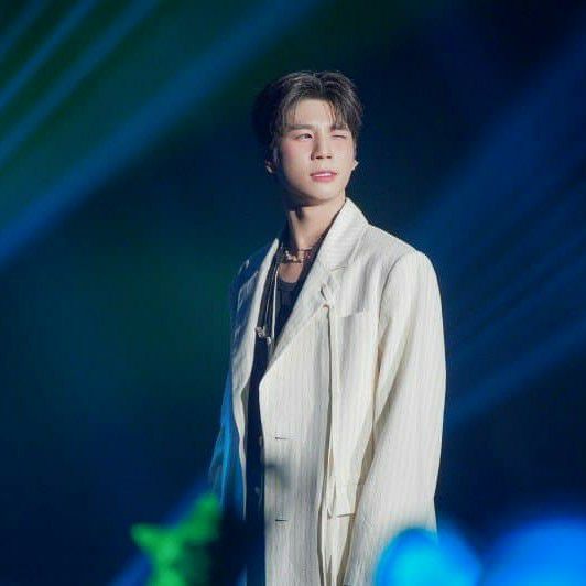 Momen yang diabadikan oleh penggemar Jeong Dongwon