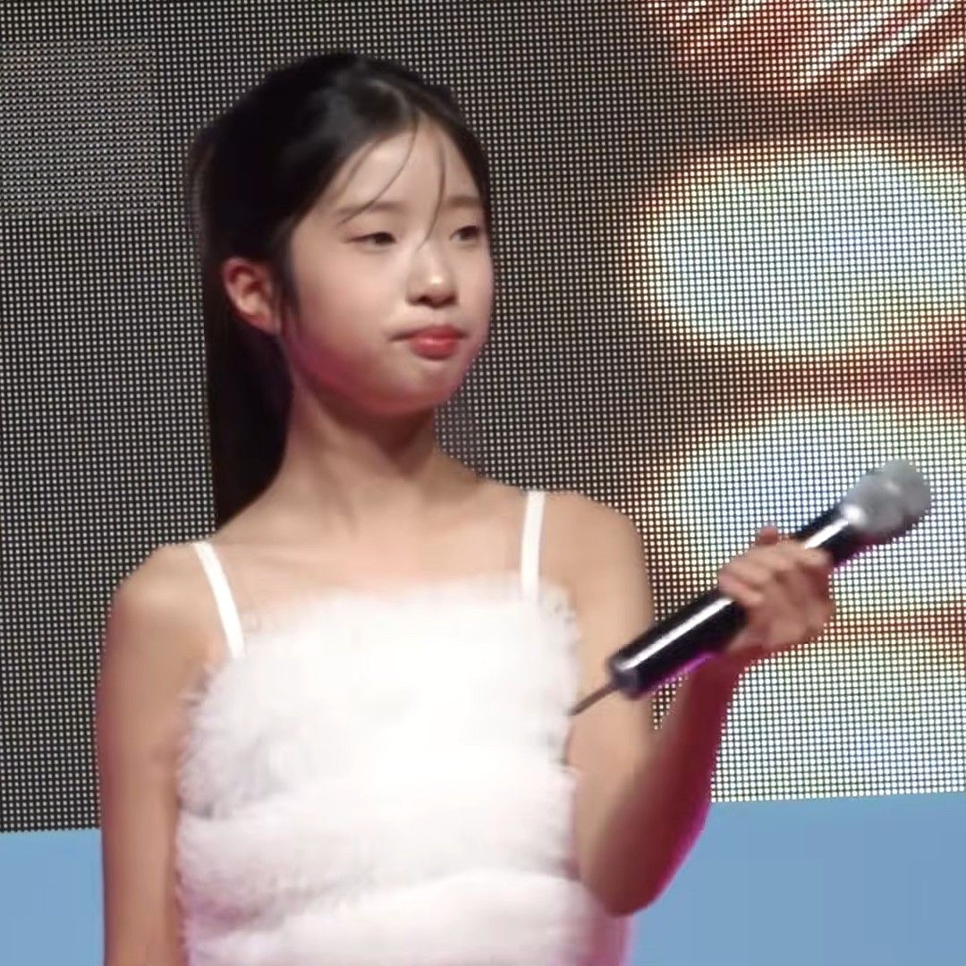 A moment captured by a fan of Bin Yeseo