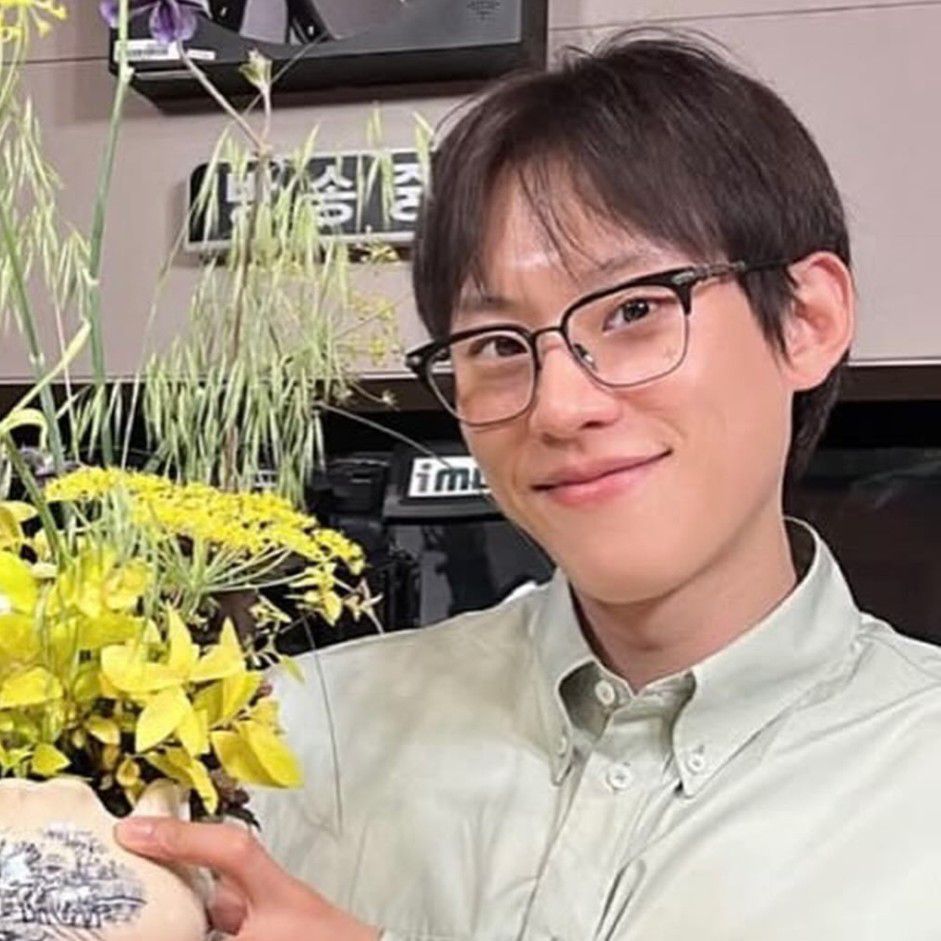 Recent activity shot of Kim Sungcheol