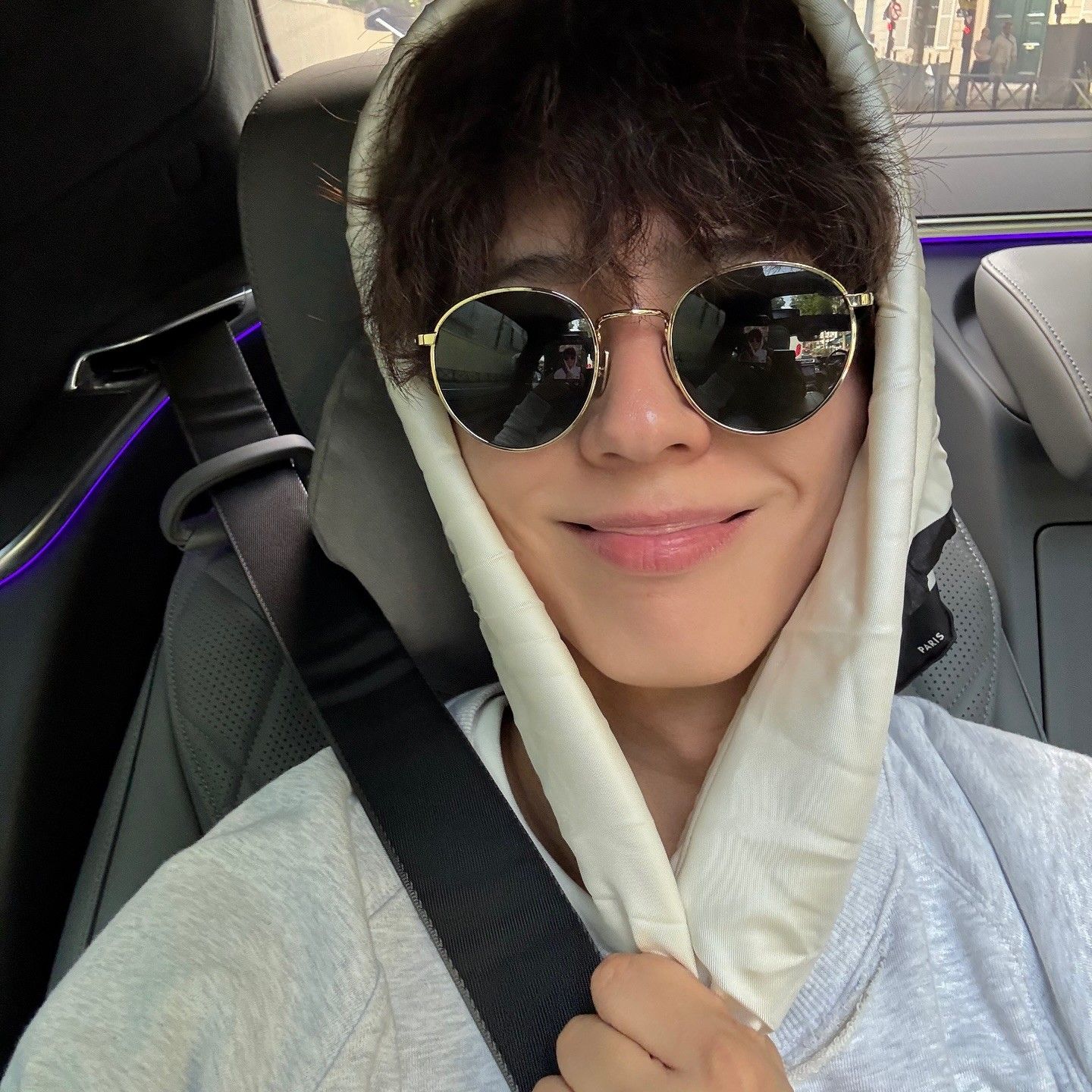 Behind-the-scenes cut of Park Bogum