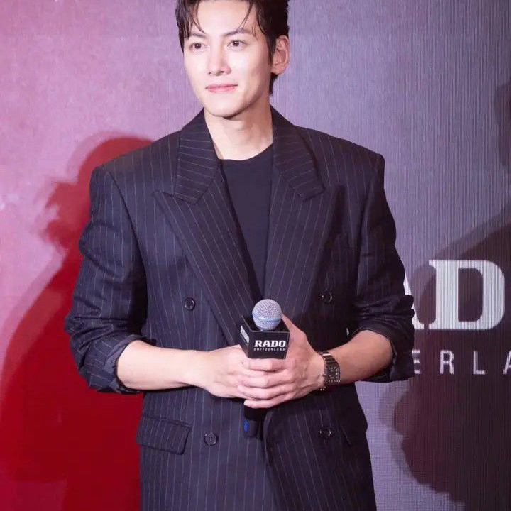 A moment captured by a fan of Ji Changwook