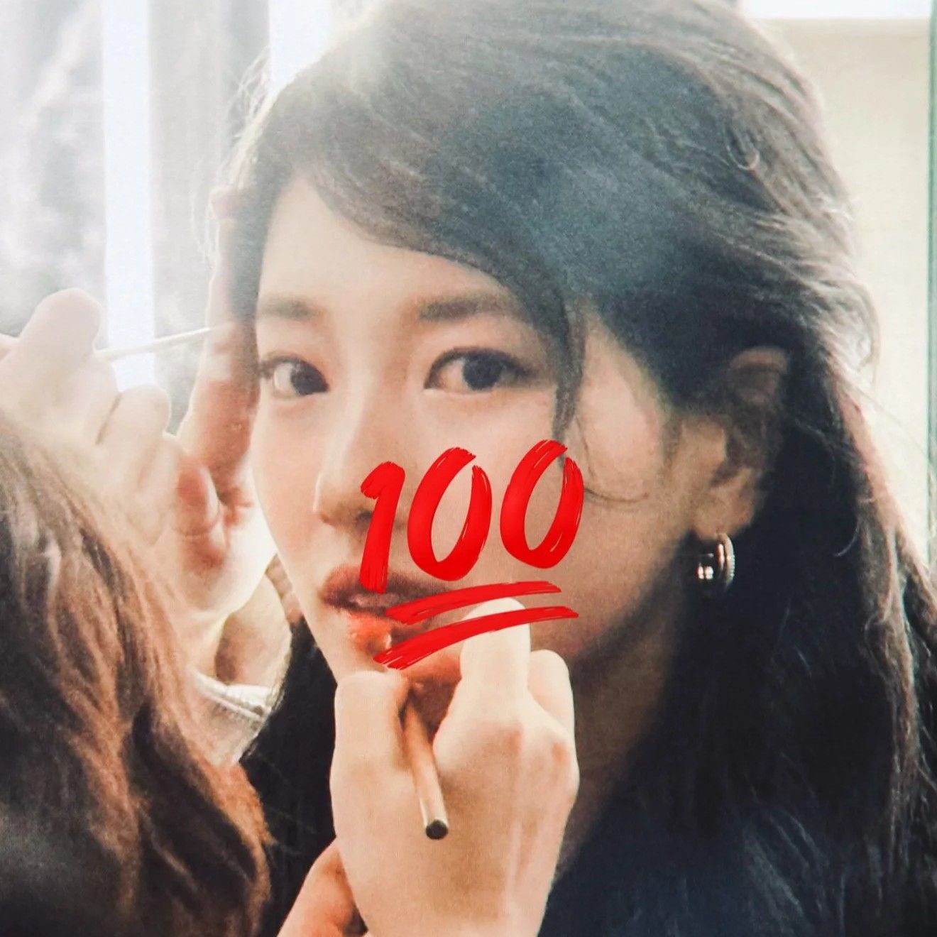 Behind-the-scenes cut of Bae Suzy