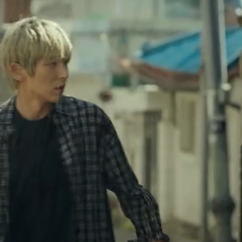 Behind-the-scenes cut of Lee Joongi