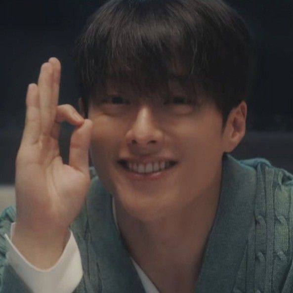 장기용의 비하인드 컷