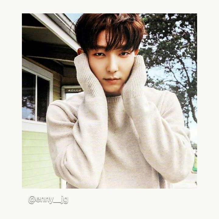 Behind-the-scenes cut of Lee Joongi