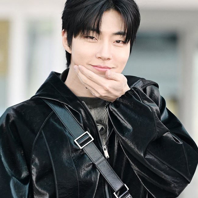 Foto kegiatan terbaru dari Hwang Inyoup
