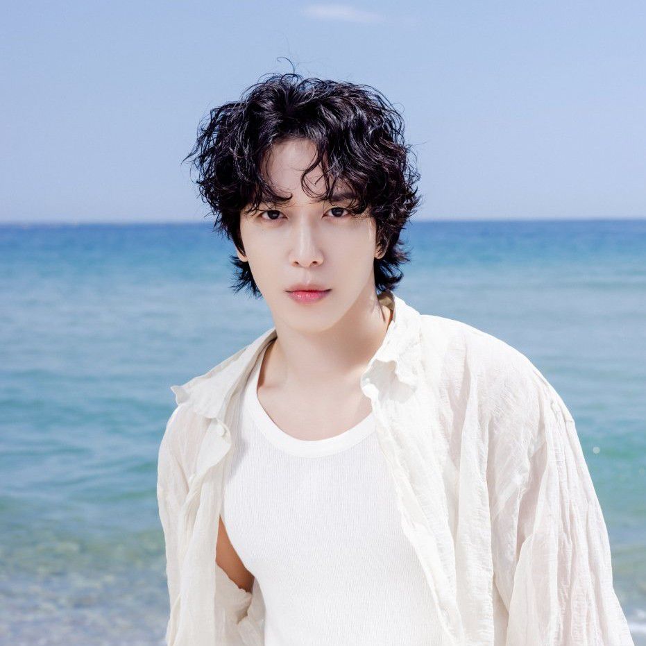 Recent activity shot of Jung Yonghwa
