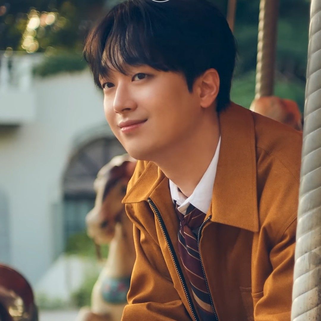 Foto terbaru dari Lee Chanwon