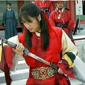 A moment captured by a fan of Lee Joongi