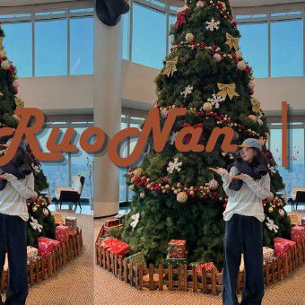 A moment captured by a fan of Zhang Ruonan