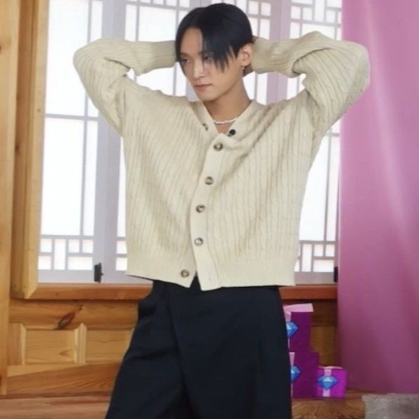 Behind-the-scenes cut of Choi Hojong